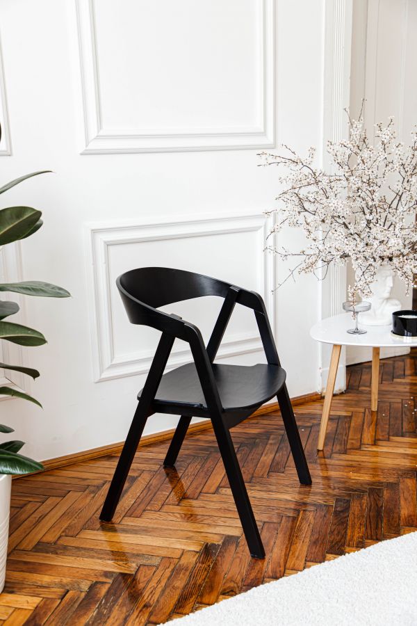 Купити Chair GURU black від MAIIMO