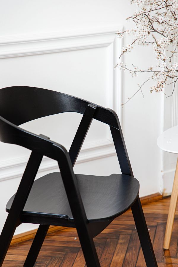 Купити Chair GURU black від MAIIMO