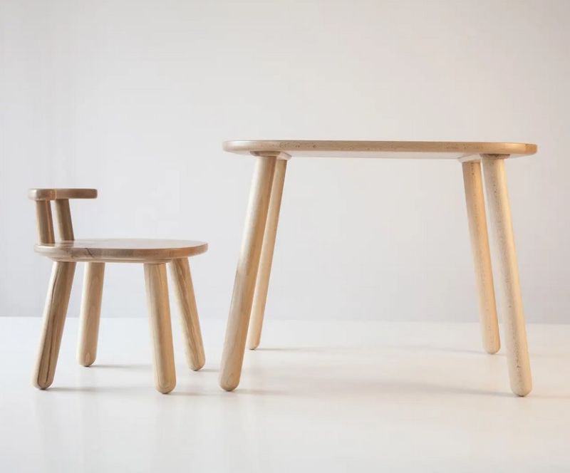 Купити A set of children's table and 2 chairs BUNNY від MAIIMO