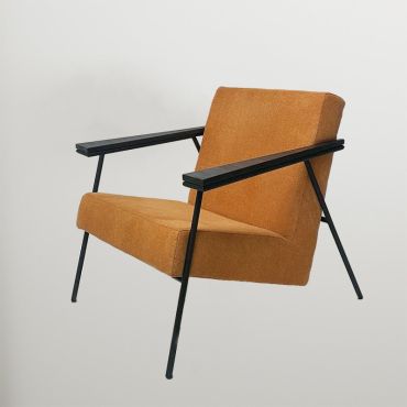 Shody Armchair