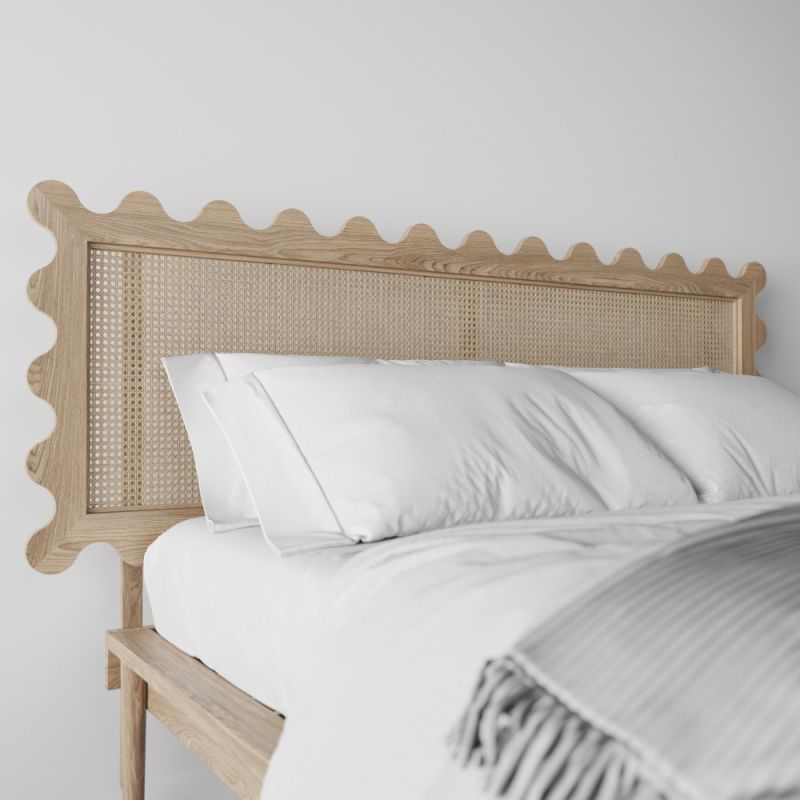 Купити Bed KHVYLI with a headboard for a mattress of 160 cm від MAIIMO