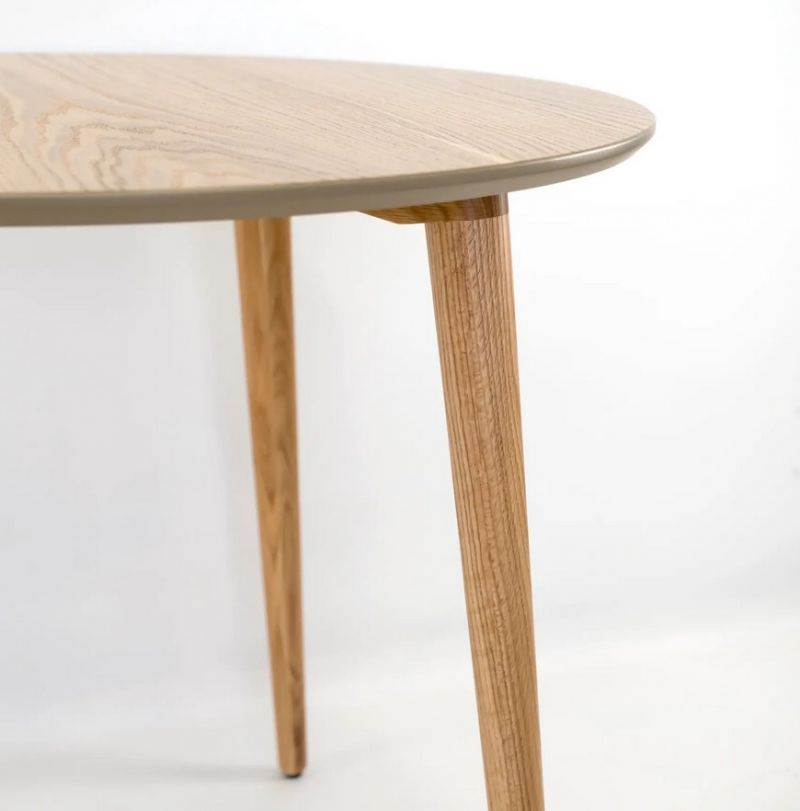 Купити Table DAN round natural oak від MAIIMO