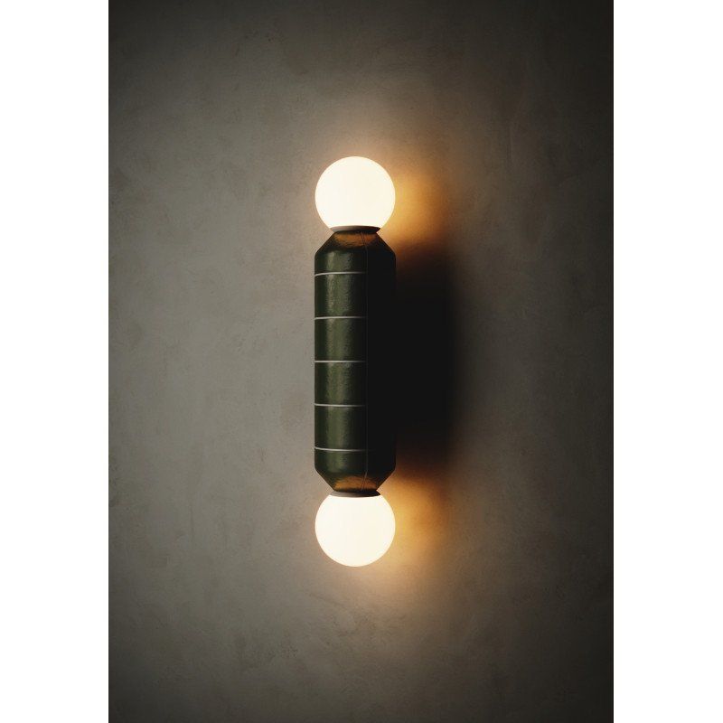 Купити Настенный светильник Navazi MONOCHROME medium wall lamp від MAIIMO