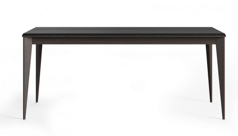 Купити Dining table OLLLY від MAIIMO
