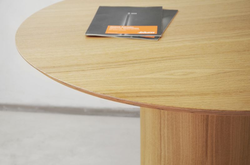 Купити Dining table PLAVO oak від MAIIMO