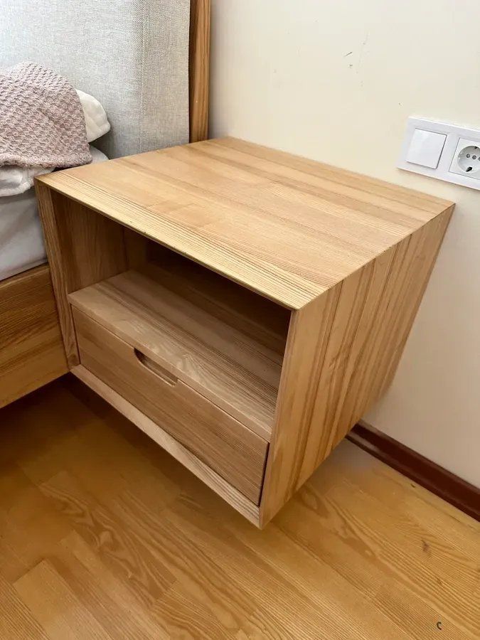 Купити Підвісна приліжкова тумба Tame від MAIIMO