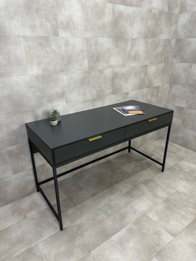 Купити Sense Writing Desk від MAIIMO