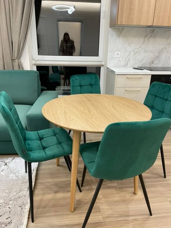 Купити Table DAN round natural oak від MAIIMO