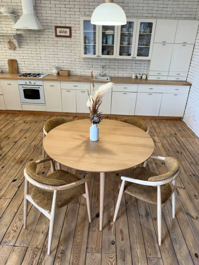 Купити Table DAN round natural oak від MAIIMO