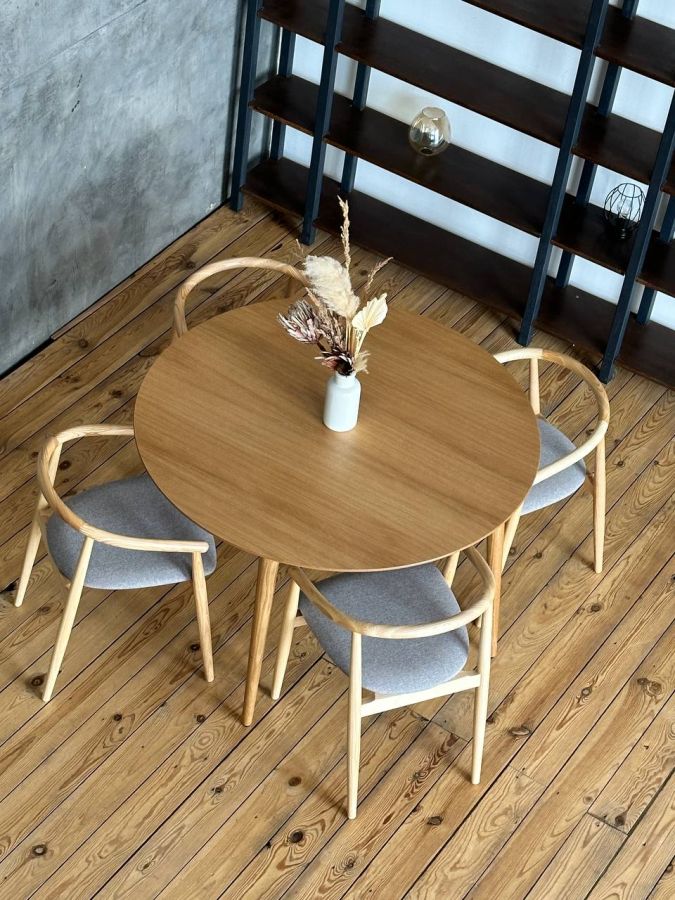 Купити Table DAN round natural oak від MAIIMO