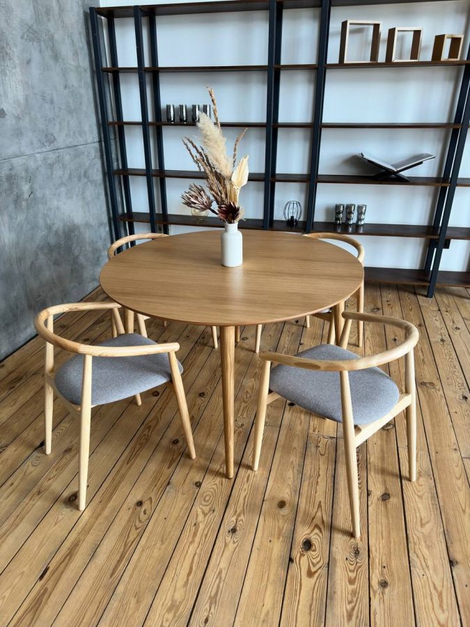 Купити Table DAN round natural oak від MAIIMO