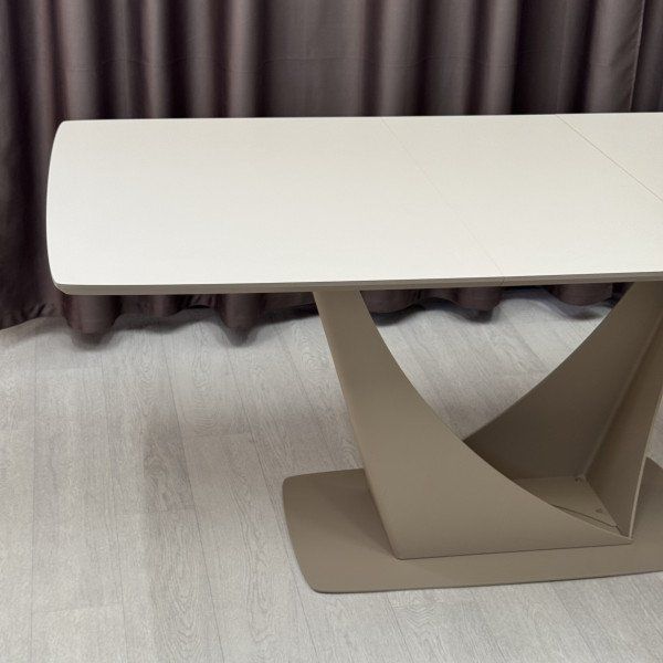 Купити Стол из HPL Voile прямоугольный від MAIIMO