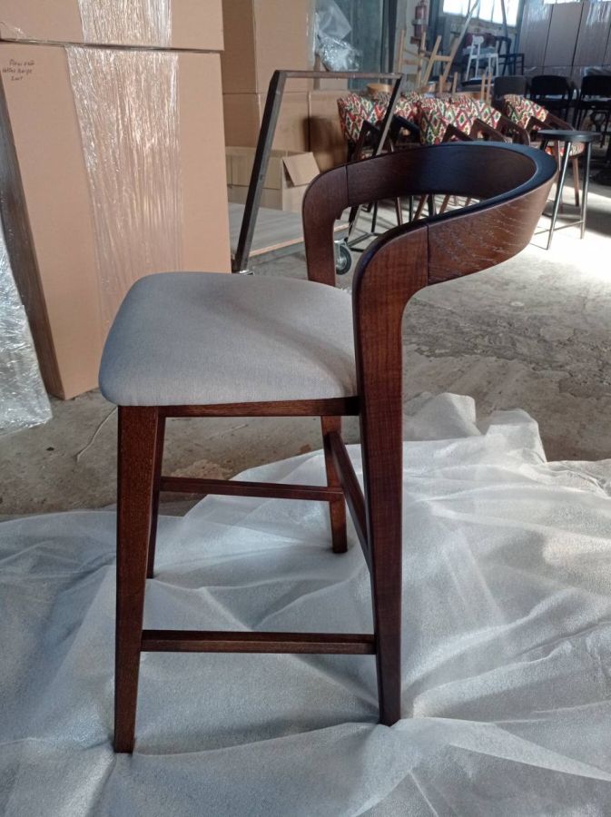Купити Semi-bar stool Floki New dark walnut від MAIIMO