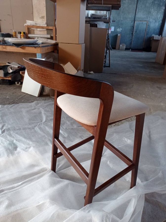 Купити Semi-bar stool Floki New dark walnut від MAIIMO