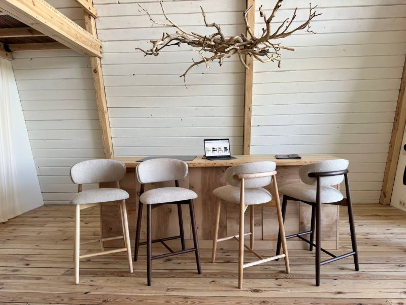 Купити Semi bar chair PANDA від MAIIMO