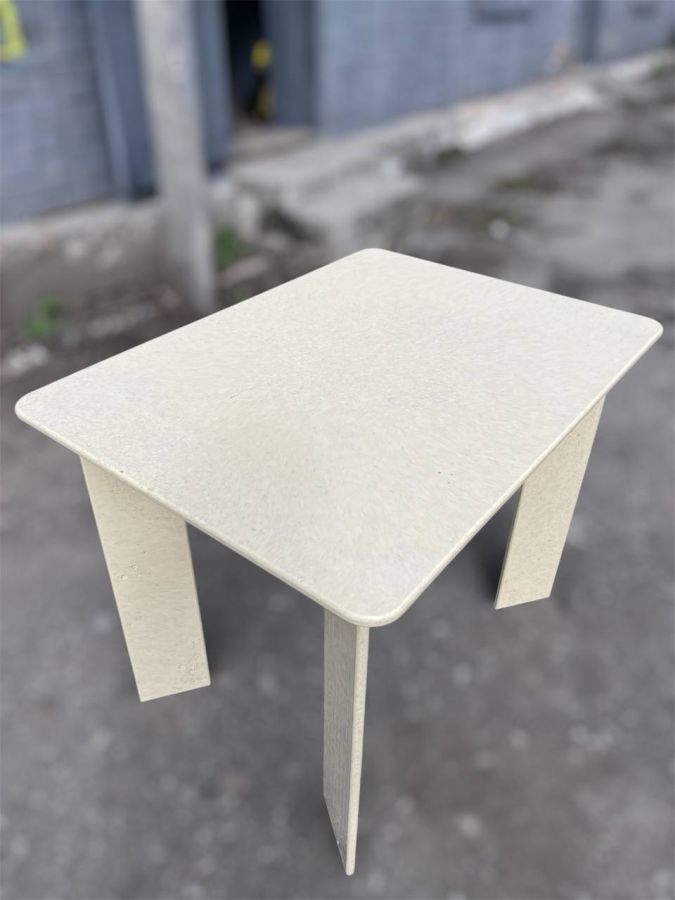 Купити Dining table Stepan from recycled plastic від MAIIMO