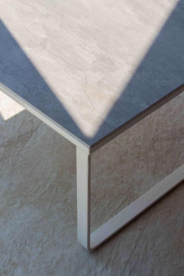 Купити Coffee table TWIST-M від MAIIMO