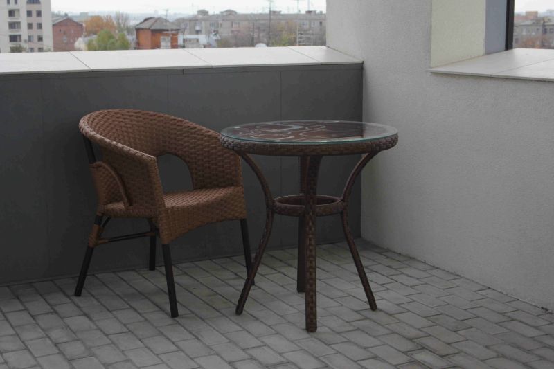 Купити Outdoor table round BLUES від MAIIMO