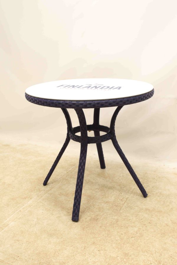 Купити Outdoor table round BLUES від MAIIMO