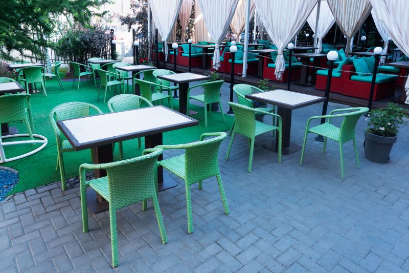 Купити Outdoor table square BLUES від MAIIMO