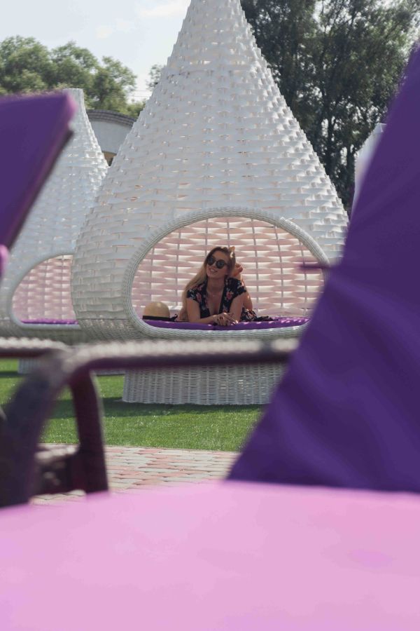 Купити Outdoor hanging lounge sofa INGYR від MAIIMO