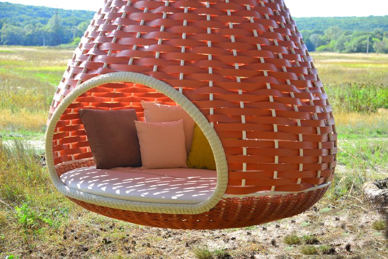 Купити Outdoor hanging lounge sofa INGYR від MAIIMO