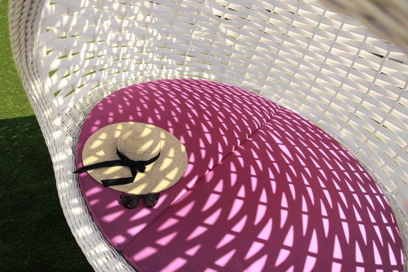 Купити Outdoor hanging lounge sofa INGYR від MAIIMO